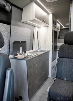 Mercedes-Benz Sprinter 319 CDI Obytný vůz - 11