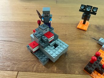 Lego Minecraft Láva - 11