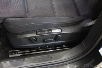 VW Passat B8 2.0TDI DSG 110kW Navi LED Display - 11