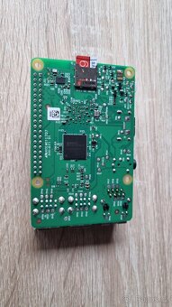 Raspberry Pi 4 a Pi 3 vč. příslušenství - 11