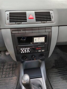 prodám Škodu Fabii 1 kombi 1.2 47kw ,r.v. 2003 - 11