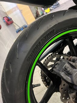 Kawasaki ER-6n - 11
