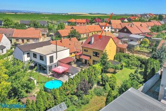 Rodinný dům s garáží a nádhernou zahradou Křepice u Hustopeč - 11