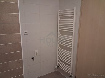 Prodej bytu 3+kk, 83,2 m² + lodžie a balkon, s garářovým stá - 11