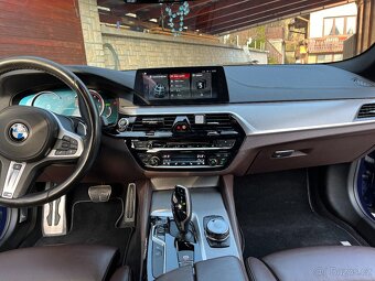 BMW m550i - 11