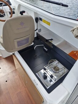 MERRY FISHER 755 - 11