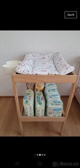 Přebalovací pult + podložka, misky, hrazda, pleny - 11