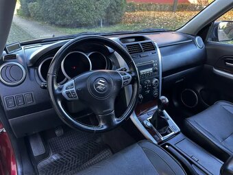Suzuki Grand Vitara 1.9 DDiS 95kW Kůže Xenony Šíbr Tažné 2t - 11