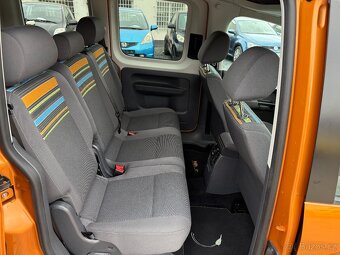 Volkswagen Caddy 1.6 TDi LIMITED EDITON - 11