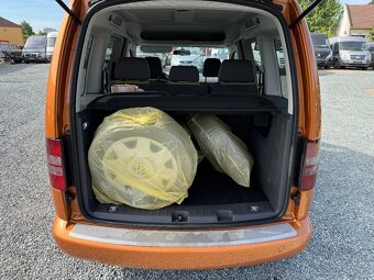 Volkswagen Caddy 1.6 TDi LIMITED EDITON - 11