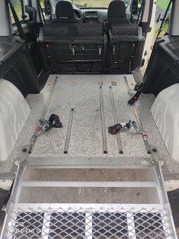 Fiat Doblo Opel Combo 2.0Jtd 135PS  převoz osob na plošinaa - 11