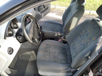 Chevrolet Kalos 1.2i pětidveřový. - 11