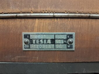 Retro gramo rádio Tesla Dominant II - s novějším gramofonem - 11