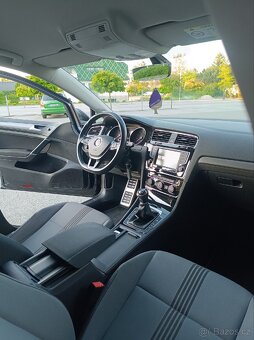 VW Golf 7 Combi 2.0Tdi 110kw 08/2016, 1.majitelka - 11