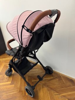 MoMi Kočárek ESTELLE 2021 růžový - 11