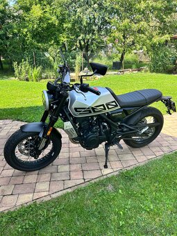 Brixton Crossfire 500X - 11