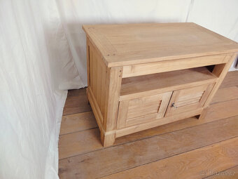 Skříňka TEAK - 11
