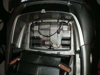 dětské elektrické autíčko - 11