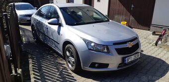 Chevrolet cruze 1.6, benzín - 11