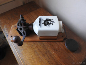 Mlýnek na kávu Kafemlýnek na zeď na pověšení Rokoko - 11