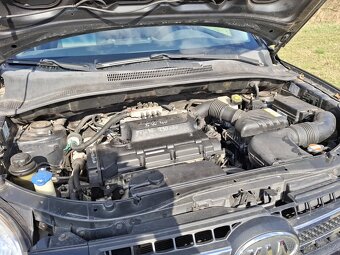 KIA SPORTAGE 2.0 - 11