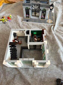 LEGO Creator Expert 10251 Brick Bank - Z VÝSTAVKY + SVĚTLA - 11