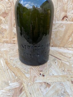 Starožitné značené lahve pivo , mléko - 11