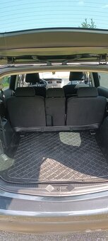 Mazda 5 - 11