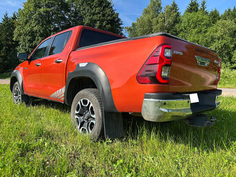 Toyota Hilux, DoubleCab 2.8D 150 kW,1 maj, ČR, servis - 11