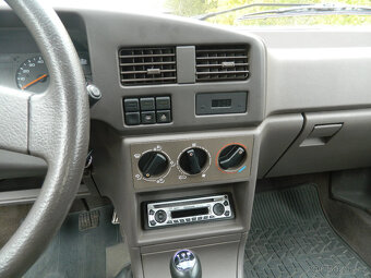 Peugeot 309 XR 1.4 na ND - 11