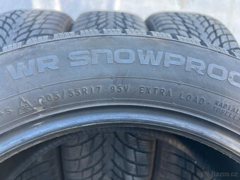 205/55R17 WR SNOWPROOF P 95V XL zimní pneu 8mm - 11
