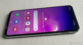 Samsung Galaxy S10e - 11