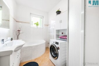 Prodej bytu 4+1, 107 m2 - Hranice na Moravě, ev.č. 01724 - 11