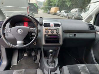 Volkswagen Touran 1.4 TSI, 103kw,  7míst., rok 2008... - 11