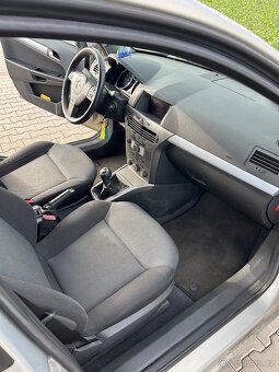 Opel Astra Caravan 1.6 77kw - 11