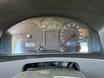 VOLKSWAGEN CARAVELLE T5 2,5 TDI 96kW LONG - 11