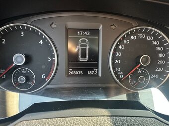 Sharan 2,0 Tdi 130kW NAVI poctivý servis - 11