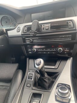 BMW f10 520d rok 2012 - 11