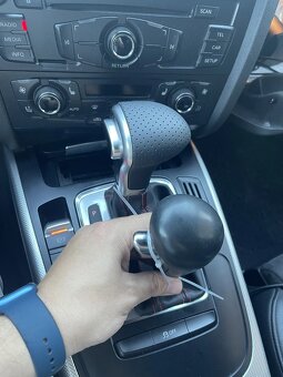 Radiaca páka pre automat AUDI / čierna biela červená nitka - 11