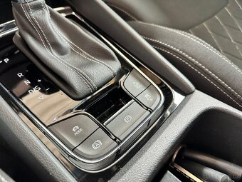 Škoda Karoq 2.0TSi DSG, 4x4, SPORTLINE - 11