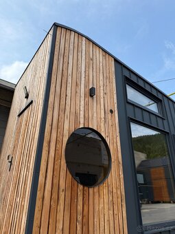 Naše rodina prodává nový Tiny House se saunou na přívěsu - 11
