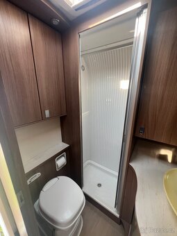 Karavan Burstner Averso Top 560 TK, palandy, mover - 11