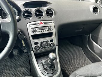 Peugeot 308 SW 2,0 HDi 103kW, r.v. 11/2010, nová STK - 11