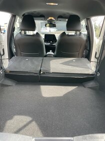 Toyota CH-R, Hybrid 1.8, 2019, MAX Vybava - 11