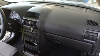 Opel Astra G 1.8i - 11