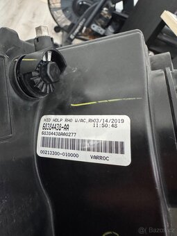 Dodge Challenger 2015+ originální Mopar světla - 11