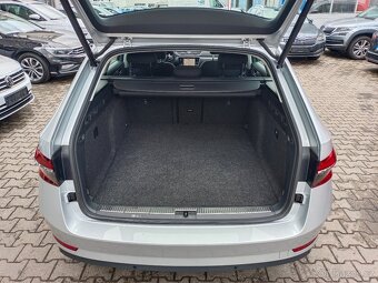 Škoda Superb iV Style 1.4TSI 160kW DSG 93tkm Webasto Matrix - 11