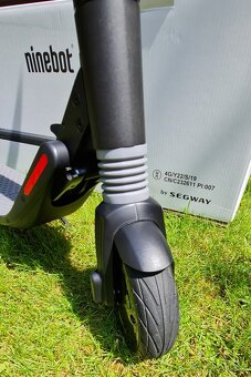 Segway Kickscooter ES1 - 11