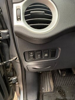 Renault Koleos 2.0 dCi 4×4, 2008, kůže - 11