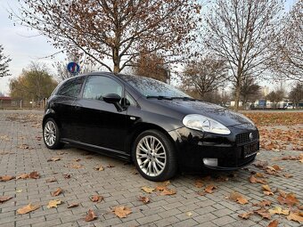 Fiat Grande Punto 1.4 16 v 95 ps Sport - 11